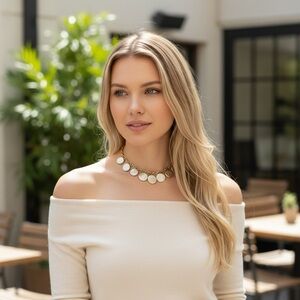 Gold choker necklace